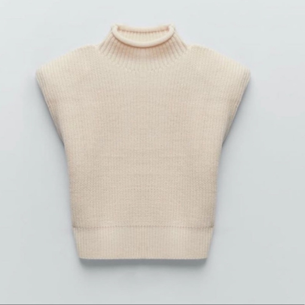 Zara shoulder pad knit sweater bloggers favorite